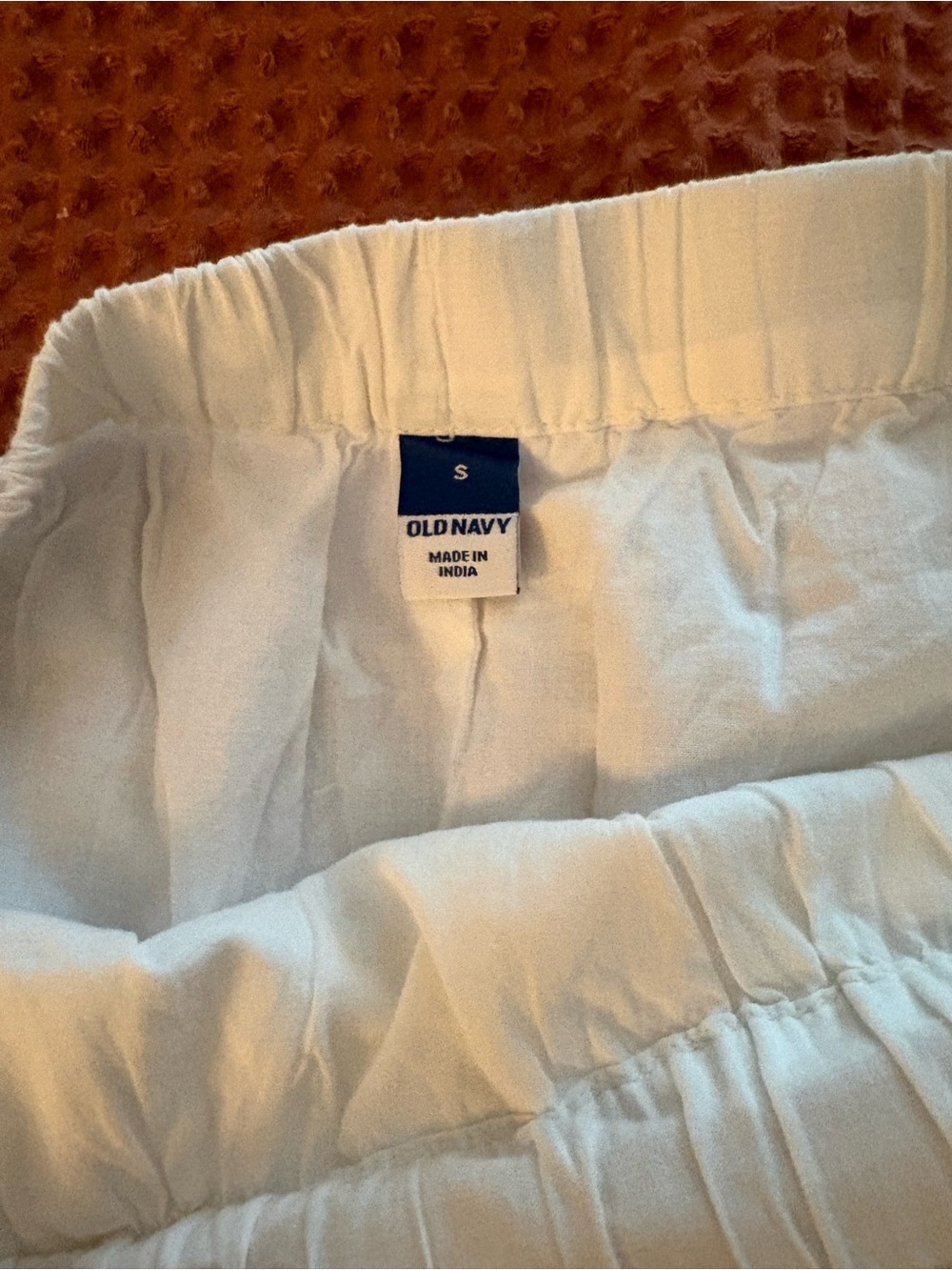 Old Navy White Eyelet Midi Skirt with Scalloped Hem - Picture 2 of 2